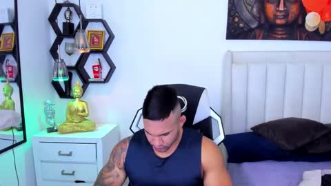 Snapshot of _matthew_santos_ chatting on September 14, 2025, 12:32 am _matthew_santos_ online show from September 14, 2025, 12:32 am