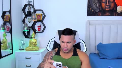 Snapshot of _matthew_santos_ chatting on September 30, 2025, 10:48 pm _matthew_santos_ online show from September 30, 2025, 10:48 pm