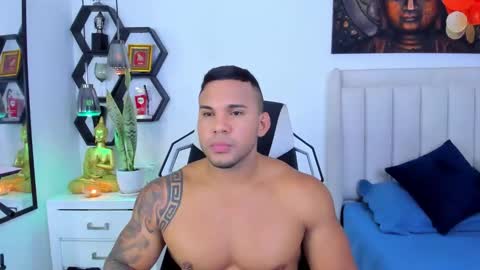 Snapshot of _matthew_santos_ chatting on October 12, 2025, 7:57 pm _matthew_santos_ online show from October 12, 2025, 7:57 pm