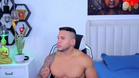 _matthew_santos_ online show from October 30, 2025, 10:32 pm