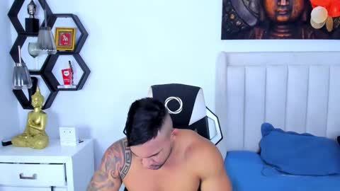 _matthew_santos_ online show from December 4, 2025, 11:24 pm