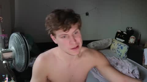 Snapshot of _medaed20_ chatting on October 13, 2025, 3:01 pm Medaed20 online show from October 13, 2025, 3:01 pm