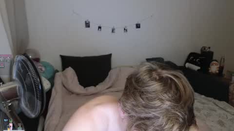 Snapshot of _medaed20_ chatting on October 16, 2025, 7:48 pm Medaed20 online show from October 16, 2025, 7:48 pm