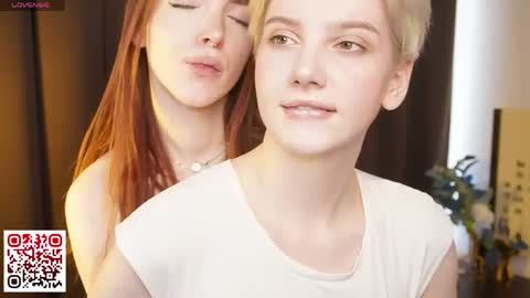 Elva and Kate  online show from May 3, 2026, 7:25 am