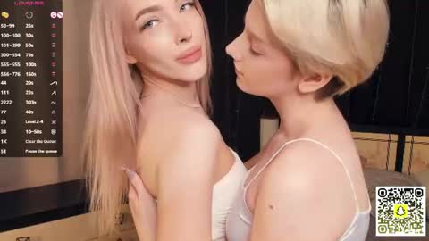 Elva and Kate  online show from July 4, 2026, 6:52 am