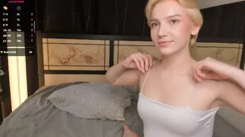 Elva and Kate  online show from July 29, 2026, 7:17 am
