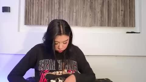 Snapshot of _meduusaa chatting on October 7, 2025, 8:50 pm medusa online show from October 7, 2025, 8:50 pm