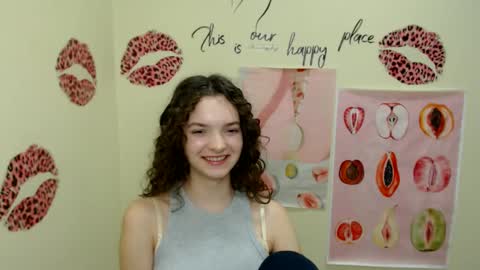 Susie online show from December 9, 2024, 10:30 pm