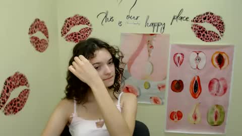 Susie online show from December 10, 2024, 1:54 am