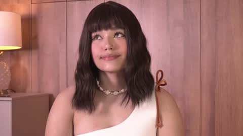     online show from October 28, 2025, 8:11 pm