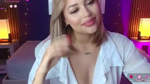 Snapshot of _meliblue chatting on October 1, 2025, 8:04 pm Meli online show from October 1, 2025, 8:04 pm