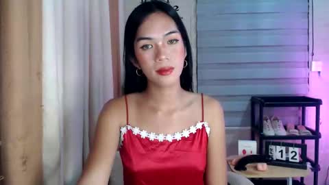 Melly online show from April 12, 2026, 11:37 am