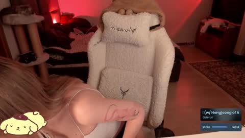 Snapshot of _meowmiko__ chatting on March 5, 2025, 9:48 pm miko3 online show from March 5, 2025, 9:48 pm