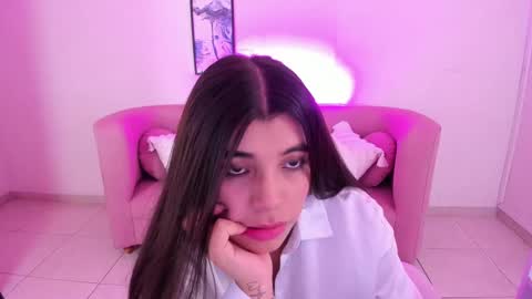 Snapshot of _mia_blue_18_ chatting on September 23, 2025, 7:06 pm  MIa blue 18  online show from September 23, 2025, 7:06 pm