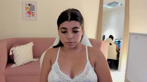  MIa blue 18  online show from April 30, 2026, 6:03 pm