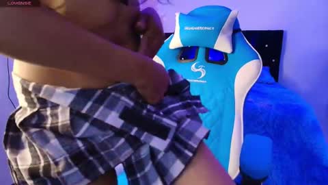 _mia_bunny_ online show from February 20, 2026, 8:09 pm