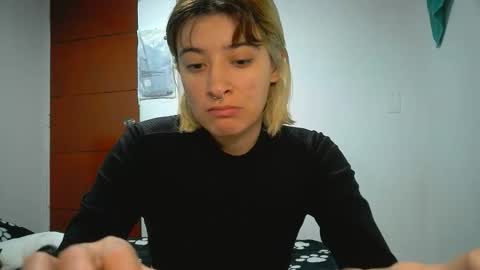 Snapshot of _mia_foster1 chatting on May 5, 2026, 6:49 pm Mia-foster online show from May 5, 2026, 6:49 pm