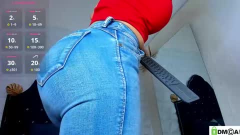 _mia_milf_ online show from May 3, 2026, 8:09 am
