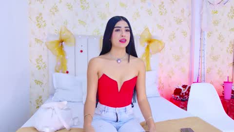 Mia Monroe online show from December 16, 2025, 8:36 pm