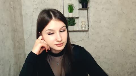 Snapshot of _miaangel_ chatting on March 2, 2025, 3:27 pm Mia online show from March 2, 2025, 3:27 pm