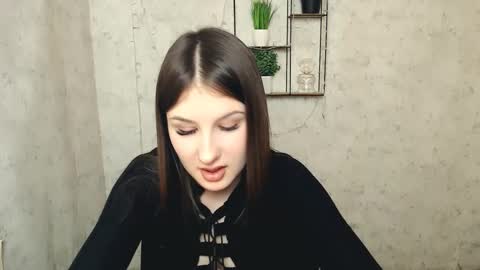 Snapshot of _miaangel_ chatting on March 5, 2025, 2:23 pm Mia online show from March 5, 2025, 2:23 pm