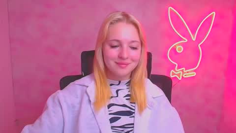 Melanie online show from September 22, 2025, 5:42 am