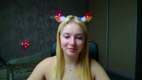 Melanie online show from December 18, 2025, 10:54 am