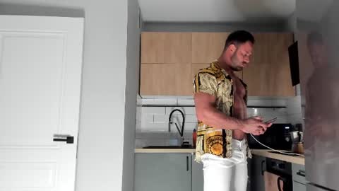 _miles19 online show from June 17, 2026, 10:28 am