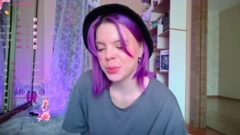 Kate online show from March 8, 2025, 10:32 am