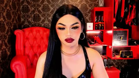 Raven Strauss online show from September 21, 2025, 8:54 pm