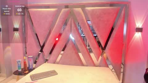 Snapshot of _mishell22 chatting on March 28, 2026, 1:33 pm _mishell22 online show from March 28, 2026, 1:33 pm