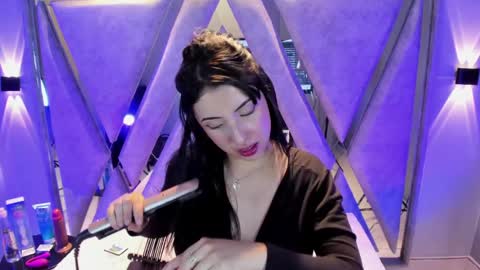 Snapshot of _mishell22 chatting on April 4, 2026, 7:00 pm _mishell22 online show from April 4, 2026, 7:00 pm