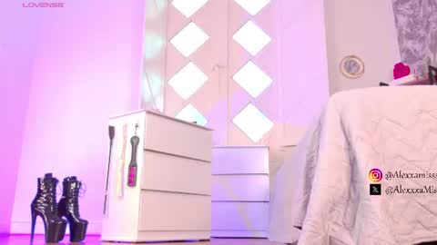 _miss_alexxxa online show from August 2, 2026, 7:34 pm