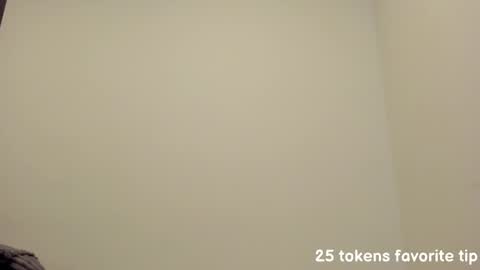 _miss_coco_ online show from February 15, 2025, 2:11 pm