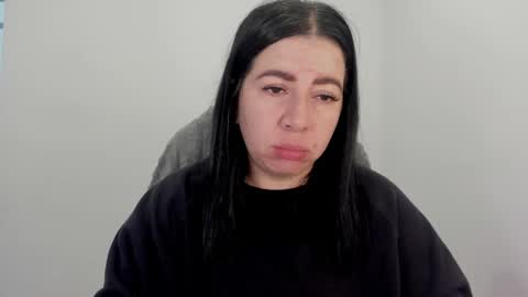 _miss_coco_ online show from November 4, 2025, 12:37 pm