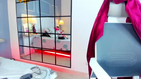 _miss_khaleesi_ online show from July 16, 2026, 11:38 am