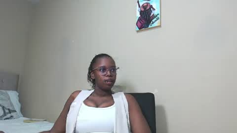 _miss_khaleesi_ online show from July 27, 2026, 2:02 pm