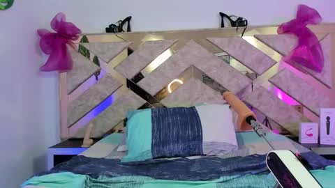 Khloe  online show from January 14, 2025, 10:55 pm