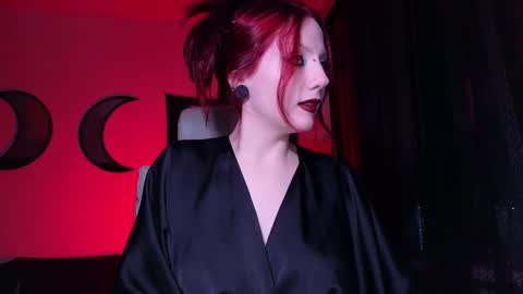 Snapshot of _misseva_ chatting on October 29, 2025, 9:38 pm Miss Eva. if anyone in NYK to fuck here is sissy sn - online show from October 29, 2025, 9:38 pm