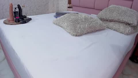 _molly_rosse_ online show from December 19, 2024, 7:29 pm