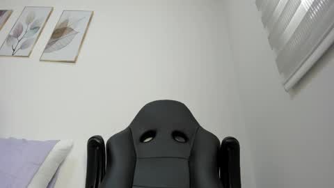 Snapshot of _molly_rosse_ chatting on May 14, 2026, 11:50 am _molly_rosse_ online show from May 14, 2026, 11:50 am