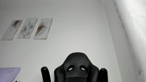 Snapshot of _molly_rosse_ chatting on May 23, 2026, 12:09 pm _molly_rosse_ online show from May 23, 2026, 12:09 pm