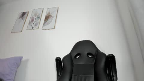 Snapshot of _molly_rosse_ chatting on June 10, 2026, 11:53 am _molly_rosse_ online show from June 10, 2026, 11:53 am
