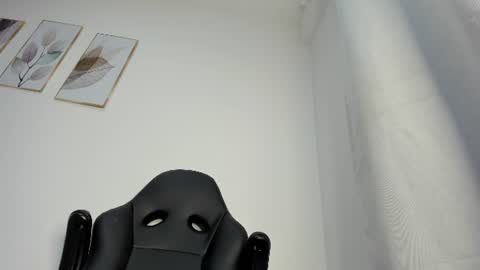 Snapshot of _molly_rosse_ chatting on June 16, 2026, 11:57 am _molly_rosse_ online show from June 16, 2026, 11:57 am