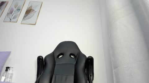 _molly_rosse_ online show from July 18, 2026, 11:58 am