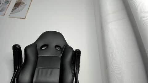 _molly_rosse_ online show from July 21, 2026, 12:07 pm