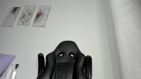 _molly_rosse_ online show from July 23, 2026, 11:52 am