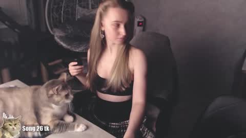 Snapshot of _mother_of_cats chatting on October 15, 2025, 7:36 pm Debby online show from October 15, 2025, 7:36 pm