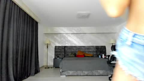 Maya online show from February 7, 2025, 8:33 am