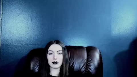 Snapshot of _naamah chatting on October 15, 2025, 5:35 pm _naamah online show from October 15, 2025, 5:35 pm